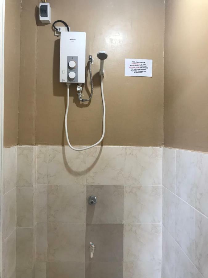 بيت شباب مالاباسكوا بدجيت إن لوغون المظهر الخارجي الصورة