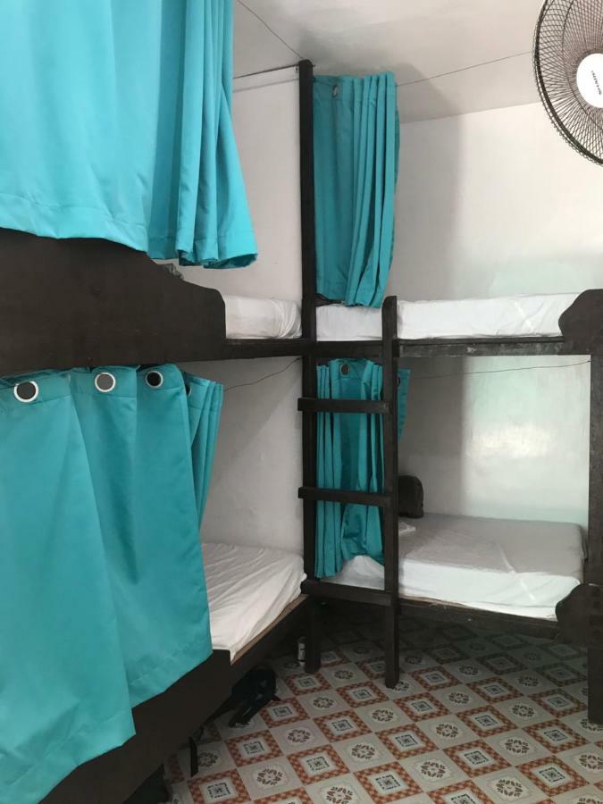 بيت شباب مالاباسكوا بدجيت إن لوغون المظهر الخارجي الصورة